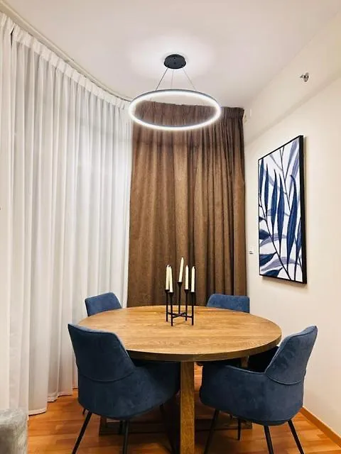 アブダビUrban Cozy -Sea View With Pool And Gym Accessアパートメント アラブ首長国連邦