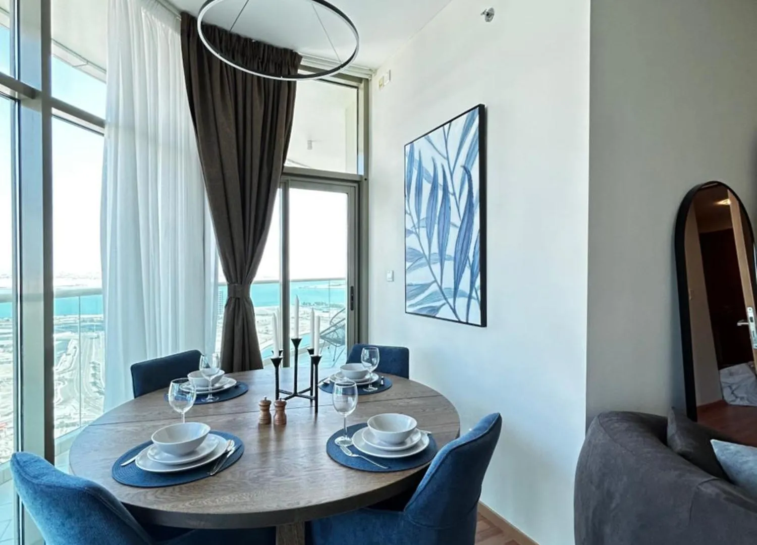 アブダビUrban Cozy -Sea View With Pool And Gym Accessアパートメント アパート