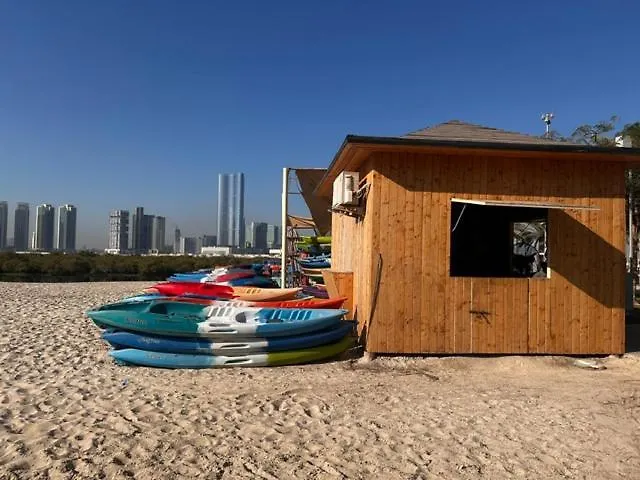 Apartamento Urban Cozy -Sea View With Pool And Gym Access Abu Dabi 0*,  Emiratos Árabes Unidos