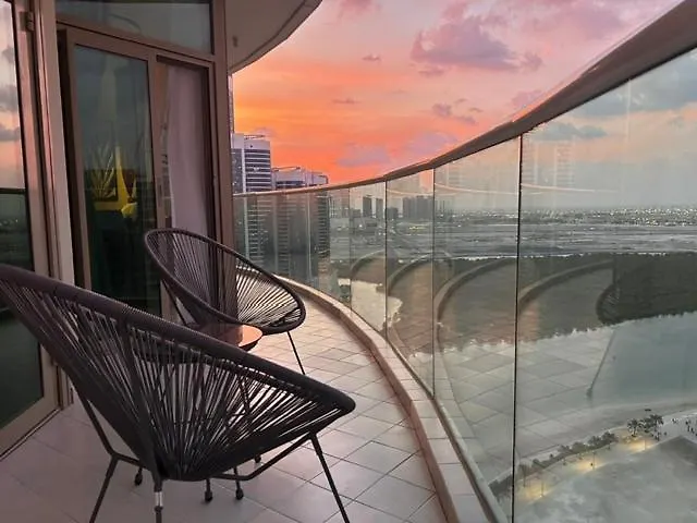Apartamento Urban Cozy -Sea View With Pool And Gym Access Abu Dabi